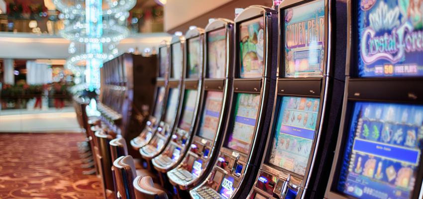 Maximizing slot machine performance